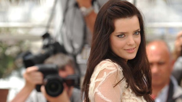 Cannes 2010 - L'exquise Roxanne Mesquida illumine la croisette avec son premier film américain !