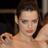 Roxane Mesquida sur le tapis rouge du Festival de Cannes, avant la projection de Kaboom, le 15 mai 2010