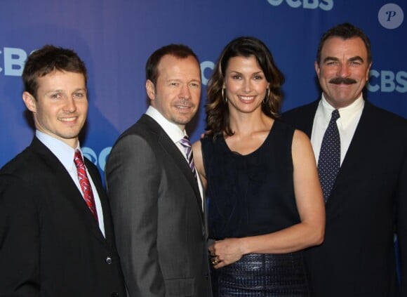 Will Estes, Donnie Wahlberg, Bridget Moynahan et Tom Selleck arrivent à la soirée CBS 2010 pour la saison 2010/2011 au Parc Damrosch à New York le 19 mai 2010