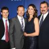 Will Estes, Donnie Wahlberg, Bridget Moynahan et Tom Selleck arrivent à la soirée CBS 2010 pour la saison 2010/2011 au Parc Damrosch à New York le 19 mai 2010