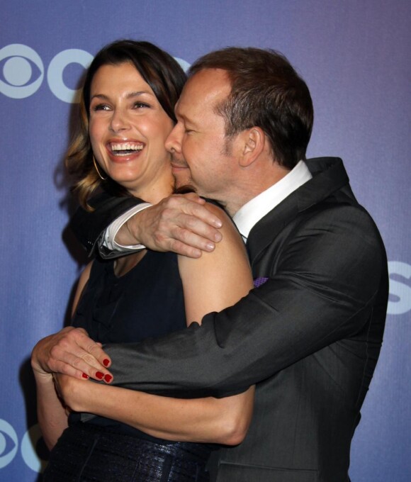 Bridget Moynahan et Donnie Wahlberg arrivent à la soirée CBS 2010 pour la saison 2010/2011 au Parc Damrosch à New York le 19 mai 2010