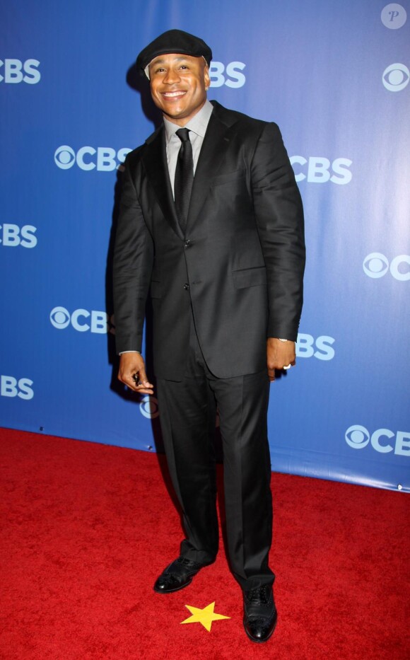 LL Cool J arrive à la soirée CBS 2010 pour la saison 2010/2011 au Parc Damrosch à New York le 19 mai 2010