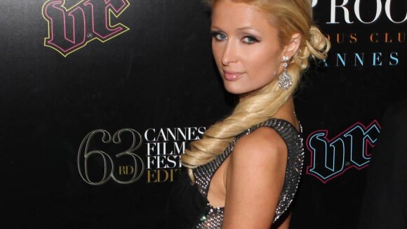 Cannes 2010 - Paris Hilton fait sa jalouse pour une soirée sur les chapeaux de roues !
