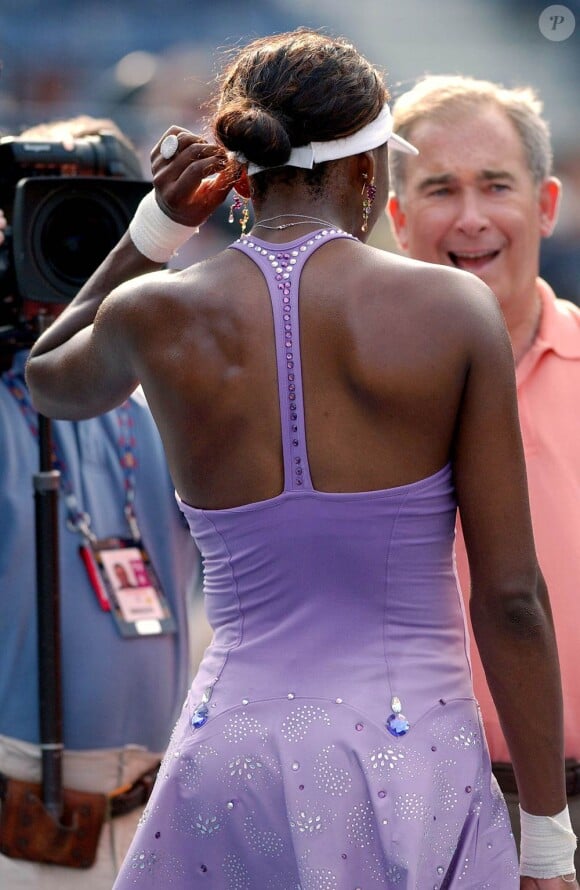 Venus Williams et les années 2000 : 10 ans de looks en courts complètement fous, fashion, bariolés, osés et courts évidemment ! Ici à l'US Open en août 2005.