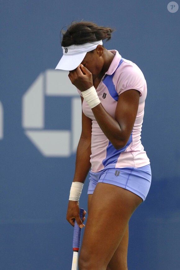 Venus Williams et les années 2000 : 10 ans de looks en courts complètement fous, fashion, bariolés, osés et courts évidemment ! Ici à l'US Open en septembre 2007.