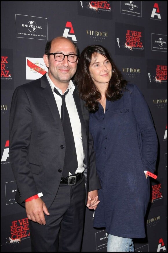 Kad Merad et sa femme, à l'occasion de la grande soirée AZ, qui s'est tenue au VIP Room Theatre, à Paris, le 3 juin 2010.