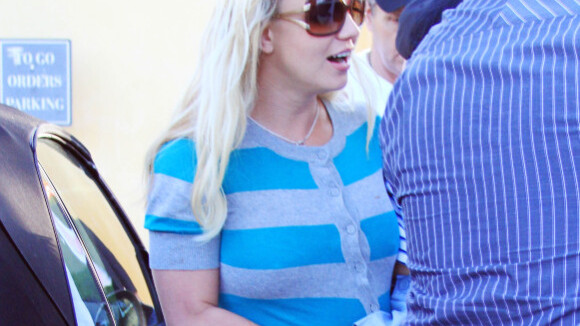 Britney Spears : S.O.S. détresse capillaire... Venez vite, c'est une urgence !