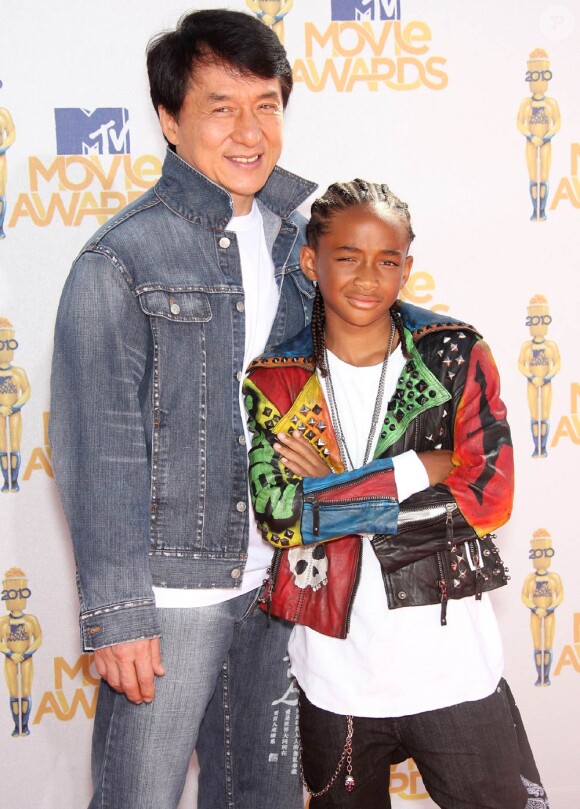Jackie Chan et Jaden Smith lors des MTV Movie Awards 2010, à Los Angeles, le 6 juin 2010.