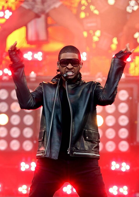 Usher au Summertime Ball 2010 à Londres, le 6 juin