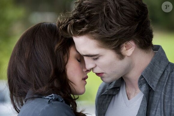 Kristen Stewart et Robert Pattinson dans Twilight Tentation en 2009.