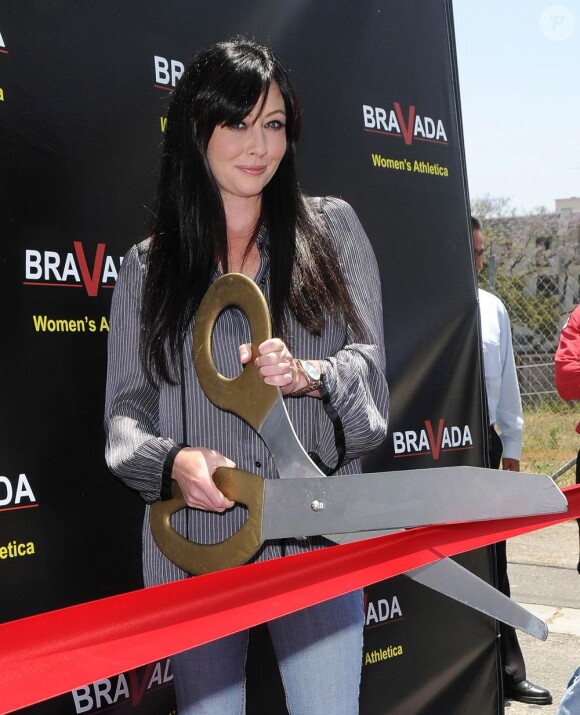 Shannen Doherty à l'ouverture du magasin de vêtements de sport Bravada à Hollywood le 17 juin 2010