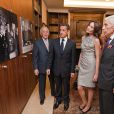 Nicolas Sarkozy et Carla Bruni à Londres pour le 70e anniversaire de l'appel du 18 juin. Ici avec le Prince Charles, dans l'ancien quartier général du chef de la France libre. 