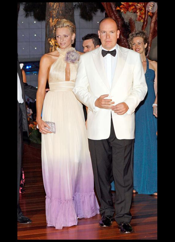 Albert Grimaldi et Charlene Wittstock au gala de la Croix-Rouge, le 1er août 2008.