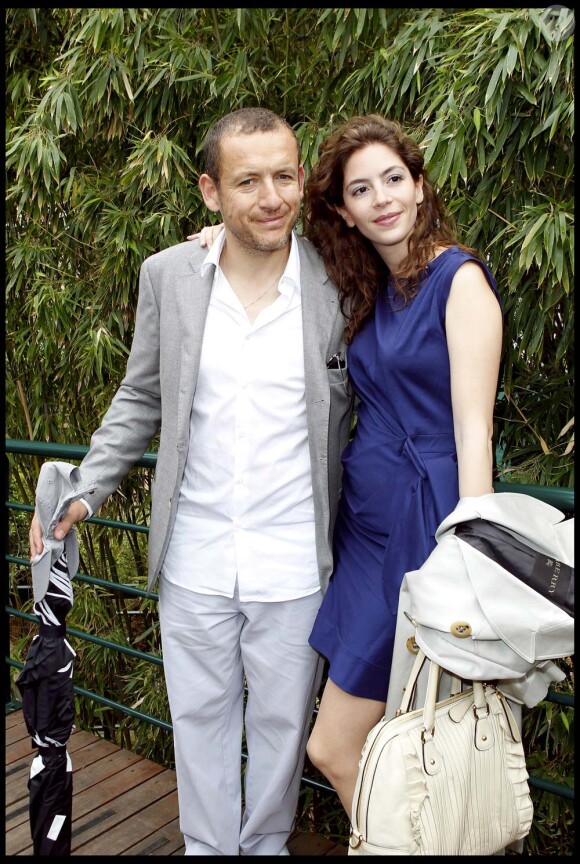 Dany Boon et Yaël ont fêté les 44 ans de l'humoriste, le samedi 26 juin 2010 sur la Seine.