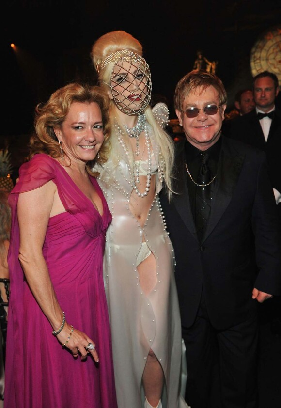 Lady Gaga, Elton John et Carole Gruosi Scheufele - coprésidente et directrice artistique de Chopard -  au White Tie & Tiara Ball, à Old Windsor, le 24 juin 2010. (Bijoux Chopard)