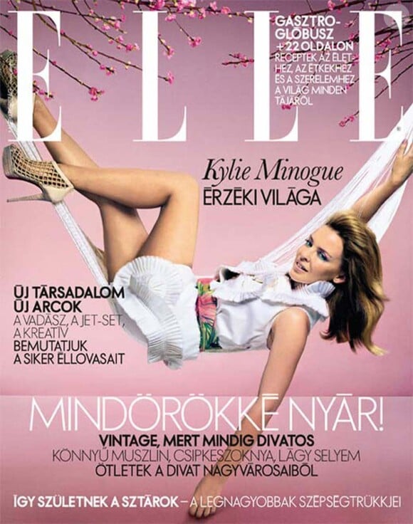 Kylie Minogue, Elle Hongrie, juillet 2010