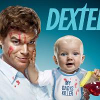 Dexter : Le saigneur va devoir affronter... Robocop !