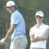 Rafael Nadal, sous le regard de sa chère Xisca, aime se ressourcer en jouant au golf sur son île de Majorque (photo : 19 juillet 2010)