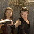 Ali Larter et Milla Jovovich dans  Resident Evil : Afterlife , en salles le 22 septembre 2010 