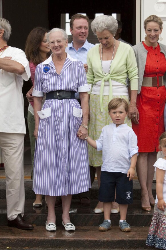 Les membres de la famille de Danemark passent quelques jours ensemble, au Graasten Palace. 28/07/2010