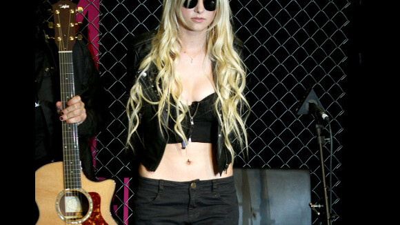 Taylor Momsen : Pour Madonna, elle a accepté de mettre un pantalon !