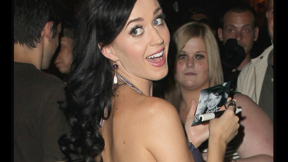 Katy Perry : Métamorphosée en gothique et en geek, elle a fait rire l'Amérique !