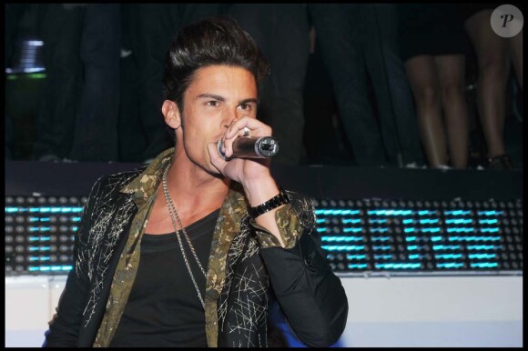 Baptiste Giabiconi au VIP Room Saint-Tropez, le 14 août 2010