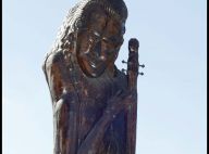 La statue de Johnny Hallyday vendue pour la somme de...