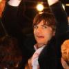 Ashton Kutcher en plein tournage de la nouvelle pub Nikon, sur un yacht, à Los Angeles