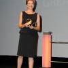 Annette Bening reçoit un prix d'honneur pour sa carrière, lors du Festival de Deauville, vendredi 10 septembre.