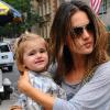 Alessandra Ambrosio, son compagnon Jamie Mazur et leur fille Anja Louise, à New York