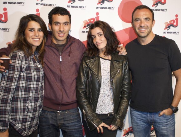 Jenifer entourée de Nikos Aliagas, Mustapha El Atrassi et Karine Ferri