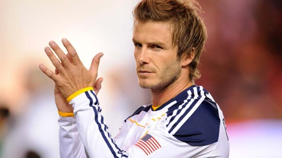 David Beckham accusé d'adultère : Regardez-le s'en prendre à un fan !