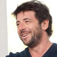 Quand Patrick Bruel se fait voler la vedette par une blonde sexy et déjantée !