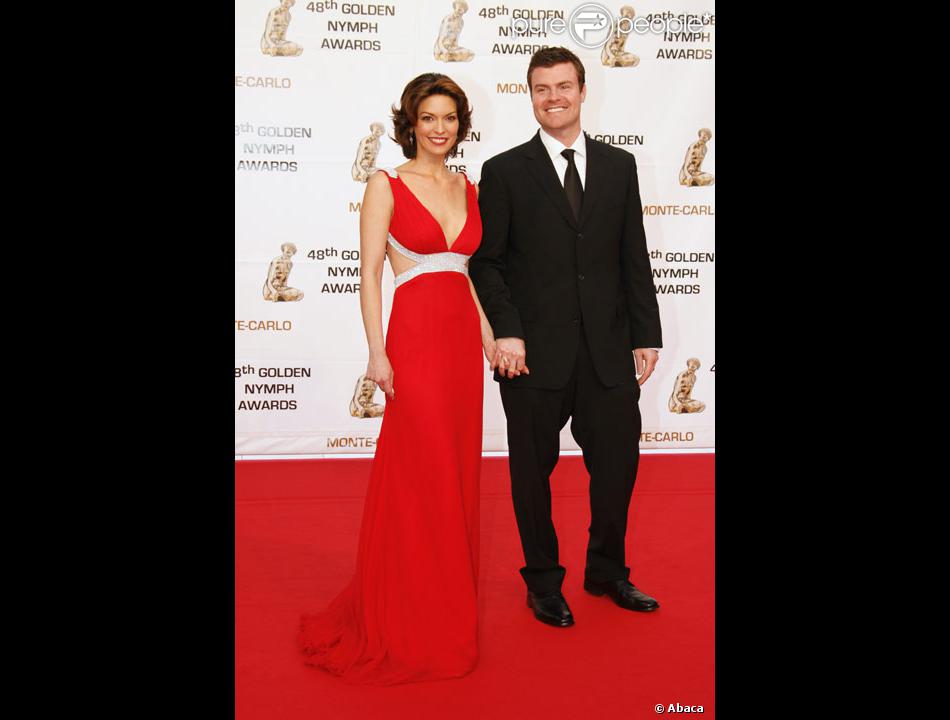 Alana De La Garza Et Son Mari Michael Roberts Lors Du 48eme Festival International De Television A Monaco En Juin 2008 Purepeople Liv joins big brother kieran, de la garza's son with husband michael roberts. alana de la garza et son mari michael