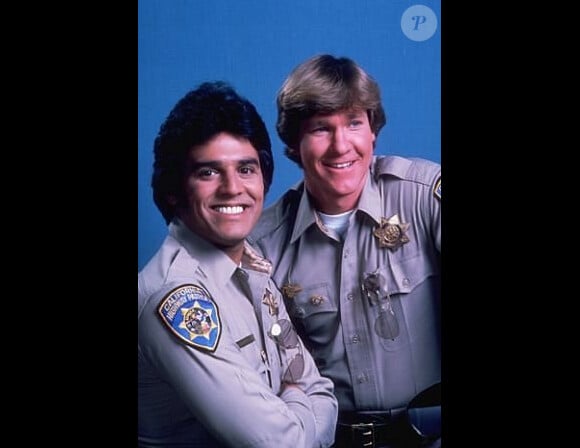 Erik Estrada (Ponch) et Larry Wilcox (Jon) dans la série CHiPs