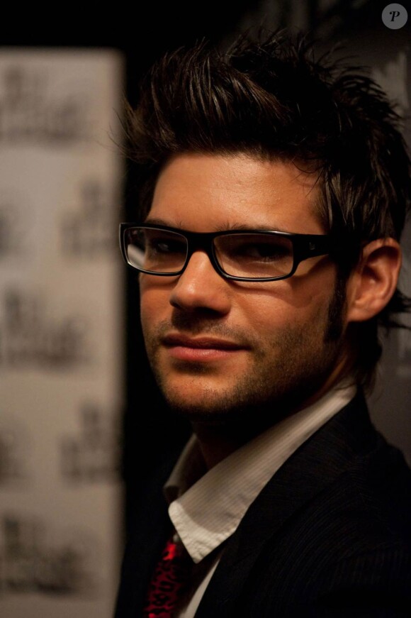 Samedi 30 octobre, Activision dynamitait la Paris Games Week, à la Porte de Versailles, avec le show explosif de Sheryfa Luna, Quentin Mosimann et Maxime Torres sur DJ Hero 2 !