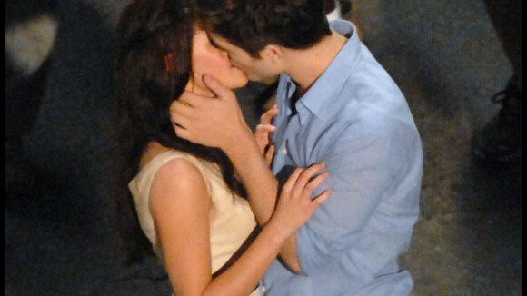 Robert Pattinson et Kristen Stewart : Leur baiser enflammé au Brésil !