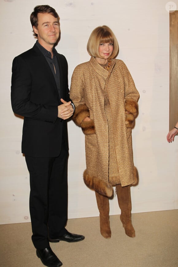 Edward Norton et Anna Wintour lors d'une soirée en l'honneur de Kathryn Bigelow au musée d'art moderne de New York le 10 novembre 2010