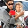 Halle Berry se balade à Beverly Hills en compagnie de sa fille, Nahla, 3 ans, mercredi 10 novembre.