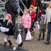 Willem-Alexander et Maxima des Pays-Bas accompagnaient leurs filles Catharina-Amalia, Alexia et Ariane pour accueillir Sinterklaas le 13 novembre 2010 à La Haye !