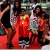 Les filles accueillies comme des princesses aux Maldives (11 novembre 2010)