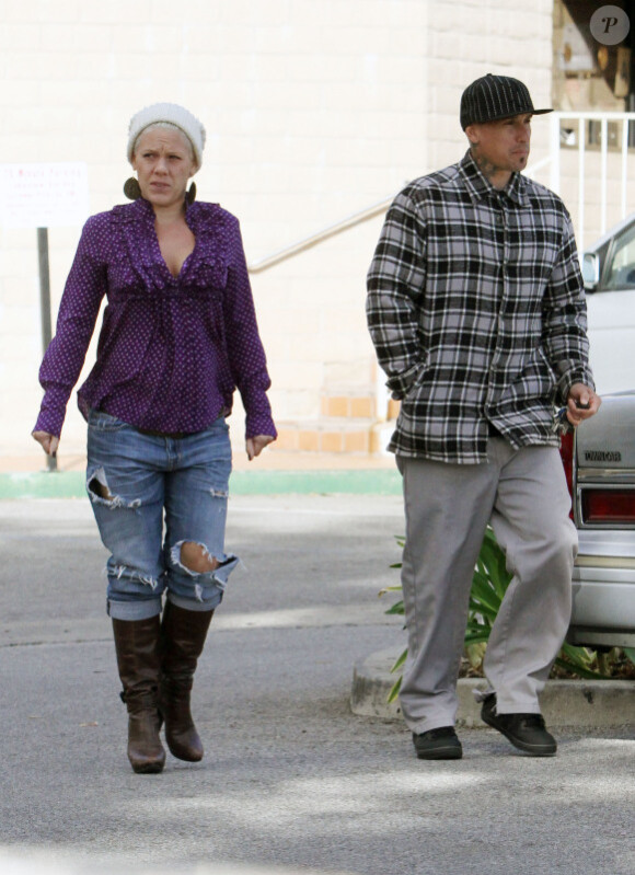 Pink et son époux Carey Hart lors d'une séance de cinéma à Westlake le 23/11/10