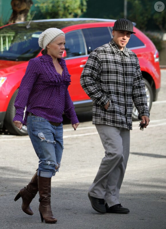 Pink et son époux Carey Hart lors d'une séance de cinéma à Westlake le 23/11/10