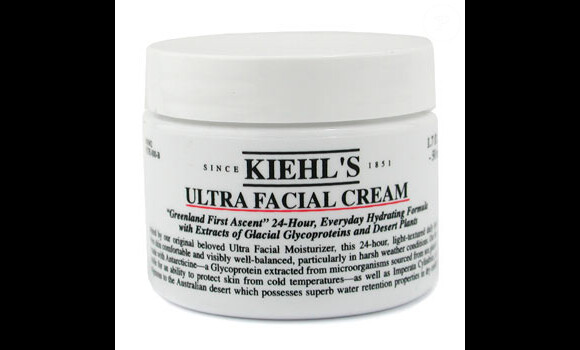La crème Ultra facial moisturizer.