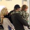 Britney Spears et Jason Trawick sont à l'aéroport de Louisiane, dimanche 28 novembre, pour rentrer à Los Angeles après leur séjour en famille pour Thanksgiving.