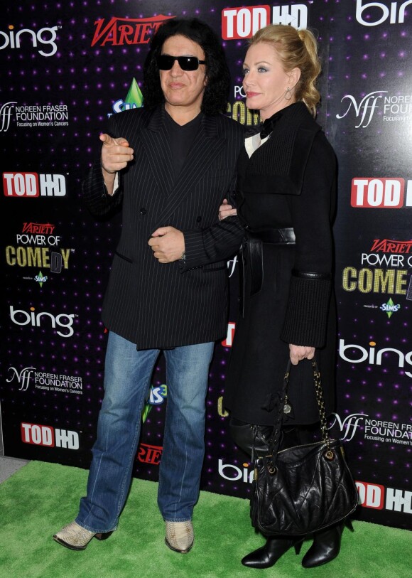 Gene Simmons et sa compagne l'ex-Playmate Shannon Tweed assistent à la soirée Variety's Power of Humour, à Los Angeles, samedi 4 décembre.
