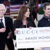 Samedi 4 décembre, le Gucci Masters 2010 a eu droit à un formidable spectacle, plein de fantaisie et d'humour. Charlotte Casiraghi en a été l'une des protagonistes ; sa mère Caroline de Hanovre a reçu un généreux chèque pour l'Amade.