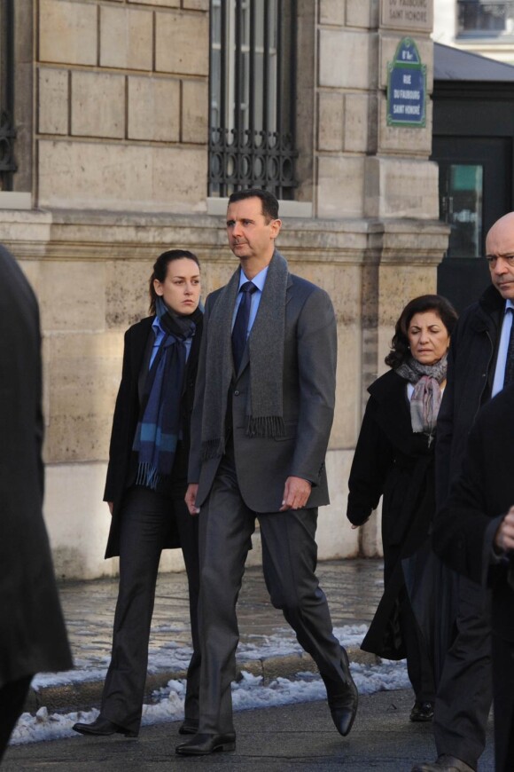 Le président de la République arabe syrienne, Bachar el-Assad, et son épouse Asma, à Paris. Le 9/12/2010