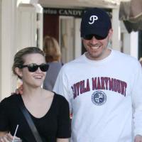 Reese Witherspoon : au coté de son homme, elle ne s'arrête plus de sourire !